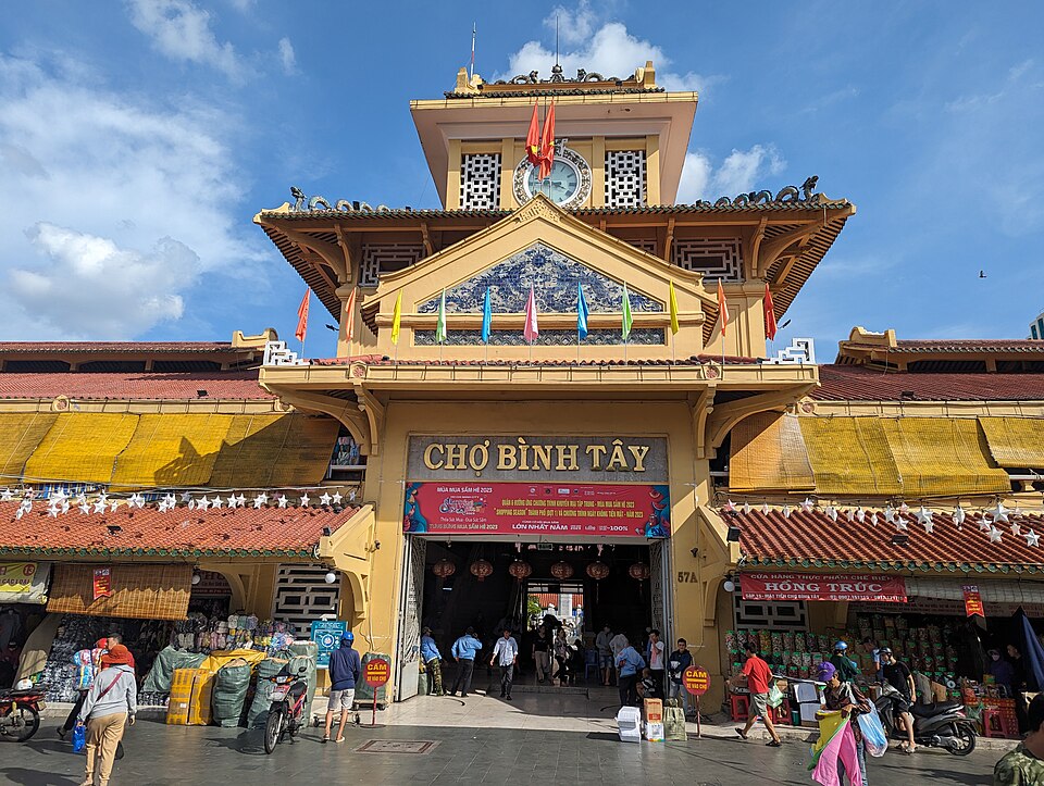 Binh Tay market 20